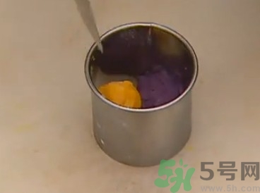 水晶月餅用的什么粉？水晶月餅的做法及配方