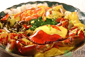 吃螃蟹可以喝紅酒嗎？吃螃蟹可以喝酒嗎？