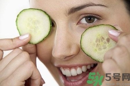貼黃瓜片后要洗臉嗎？敷黃瓜片后需要洗臉嗎？