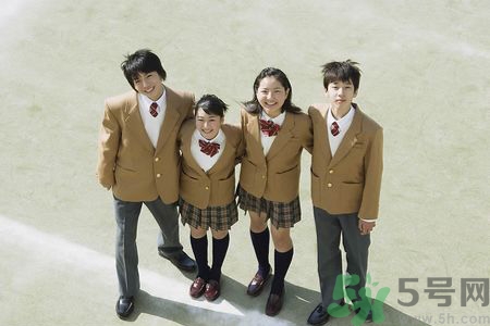 初中生女生的標(biāo)準(zhǔn)胸圍是多少？初中女生正常胸圍是多少？