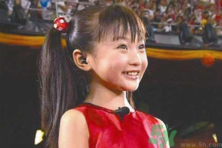 9歲女生的標(biāo)準(zhǔn)身高體重是多少？9歲女生正常身高體重是多少？