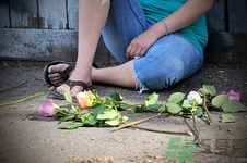 失戀后不想談戀愛怎么辦? 失戀后自卑怎么辦 失戀后不想談戀愛怎么辦? 失戀后自卑怎么辦