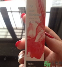 菲詩小鋪水墨絢染水潤唇彩怎么樣？菲詩小鋪唇彩好用嗎？