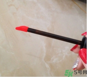 菲詩小鋪水墨絢染水潤唇彩怎么樣？菲詩小鋪唇彩好用嗎？