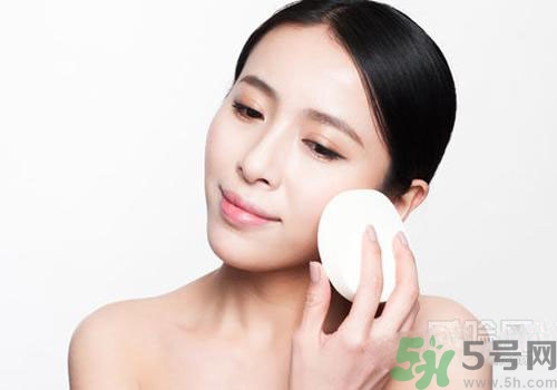 痘痘肌用什么護(hù)膚品好？痘痘肌護(hù)膚品推薦