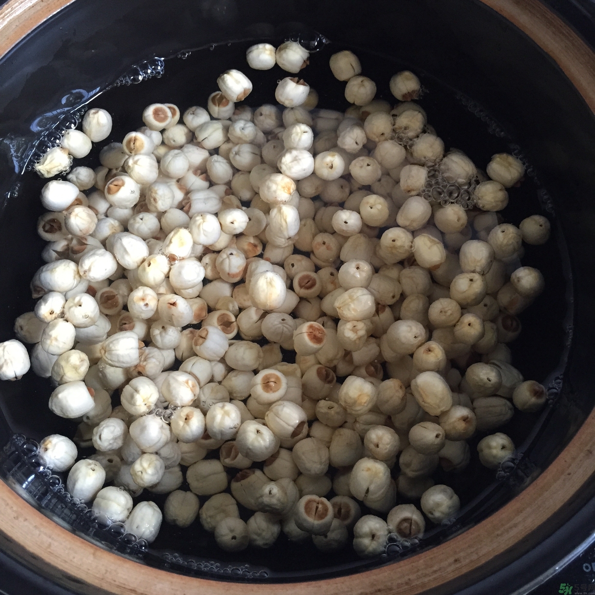 蓮蓉月餅的餡料是什么？蓮蓉月餅的餡料怎么做？