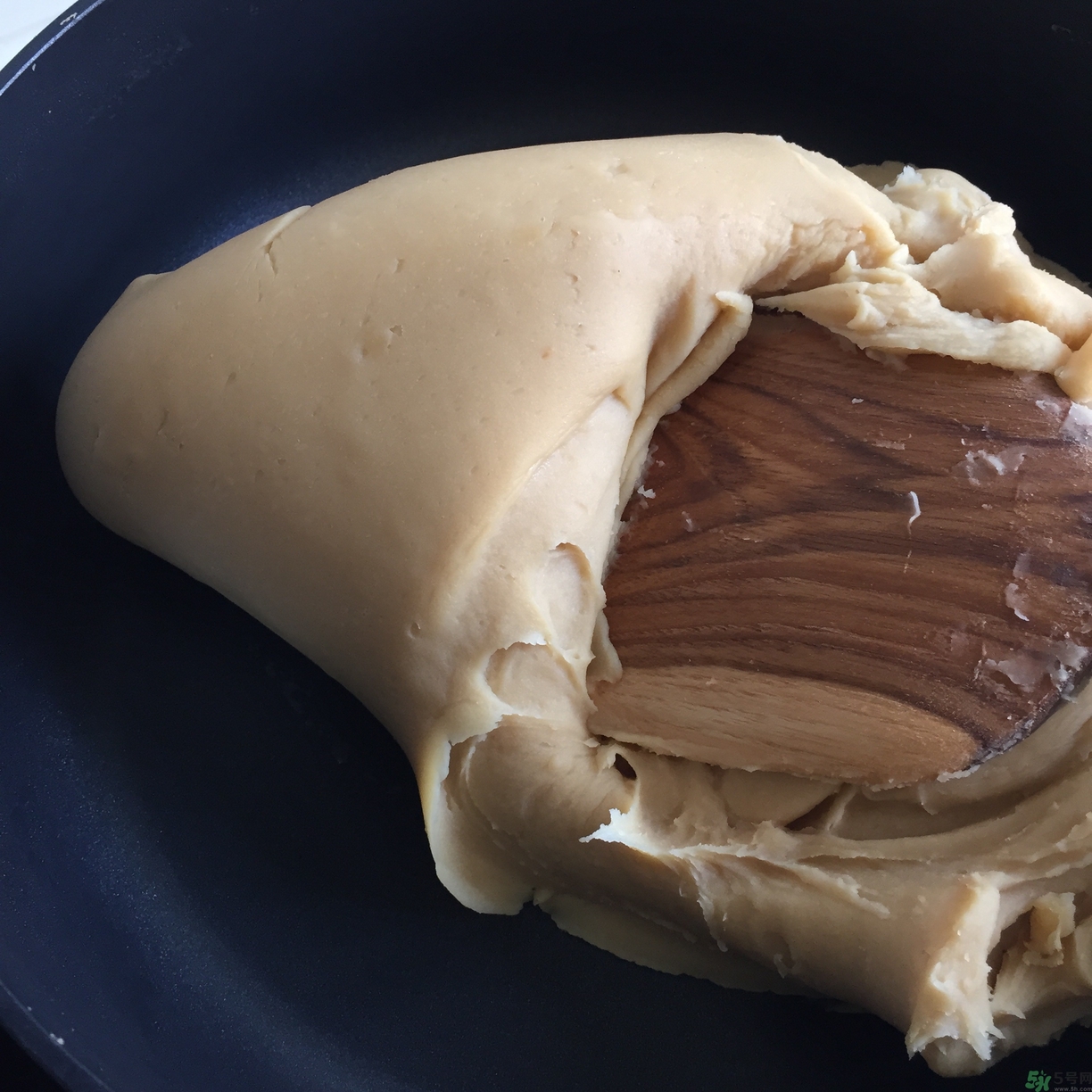 蓮蓉月餅的餡料是什么？蓮蓉月餅的餡料怎么做？