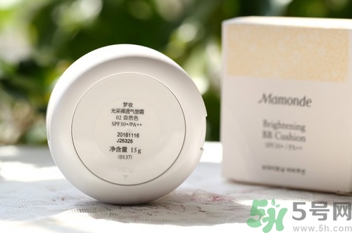 夢(mèng)妝光采裸透氣墊怎么樣？夢(mèng)妝桃花遮瑕氣墊bb好用嗎？