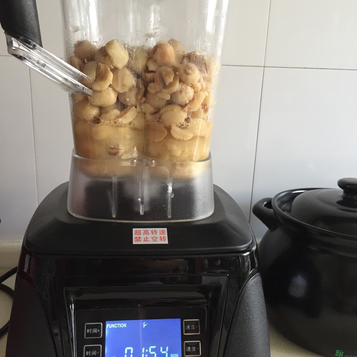 蓮蓉月餅的餡料是什么？蓮蓉月餅的餡料怎么做？