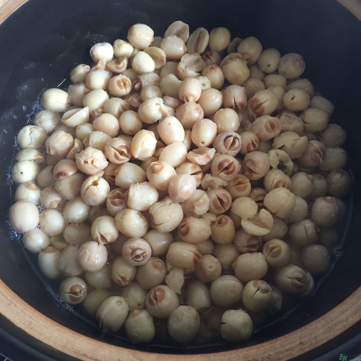 蓮蓉月餅的餡料是什么？蓮蓉月餅的餡料怎么做？