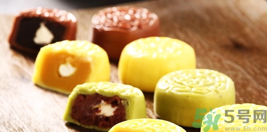 蛋黃月餅好吃嗎？蛋黃月餅?zāi)膫€(gè)牌子好吃？