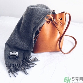 Mansur Gavriel水桶包價(jià)格多少錢？Mansur Gavriel水桶包尺寸大小