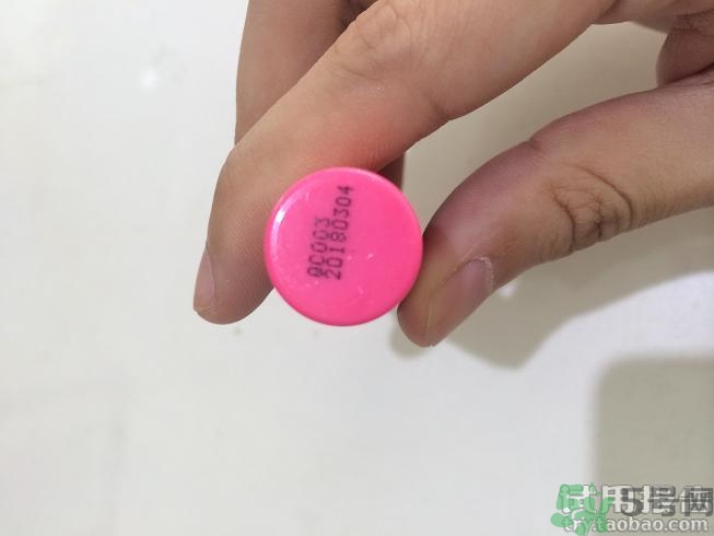 夢妝唇膏筆怎么用?夢妝唇膏筆使用方法。