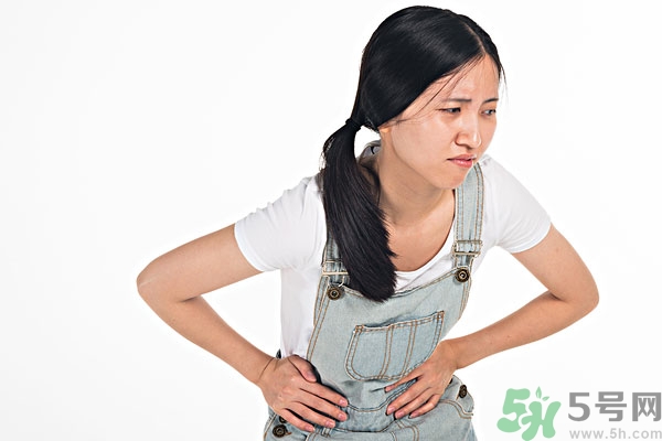 潰瘍性結(jié)腸炎肚子疼怎么辦？潰瘍性結(jié)腸炎是怎么引起的？