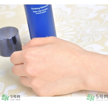 ahc水乳好用嗎？ahc水乳怎么樣？