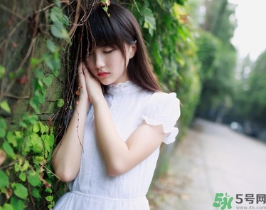 外陰瘙癢有灼熱感是怎么回事？外陰瘙癢有灼熱感怎么辦？