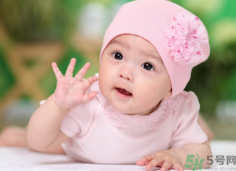 寶寶拉綠屎怎么回事？寶寶拉綠屎怎么辦？