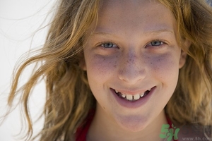 女子除痣致癌變,除痣真的會(huì)致癌嗎? 女子除痣致癌變,除痣真的會(huì)致癌嗎?