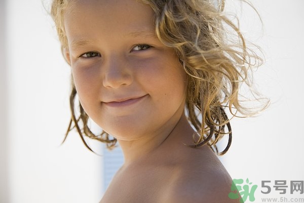 女子除痣致癌變,除痣真的會(huì)致癌嗎? 女子除痣致癌變,除痣真的會(huì)致癌嗎?