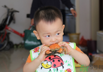 小孩吃螃蟹過(guò)敏怎么辦？小孩吃螃蟹過(guò)敏癥狀