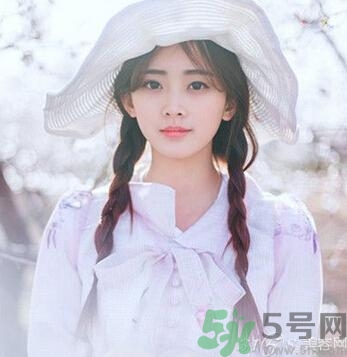 什么人適合空氣八字劉海？什么臉型適合空氣八字劉海？