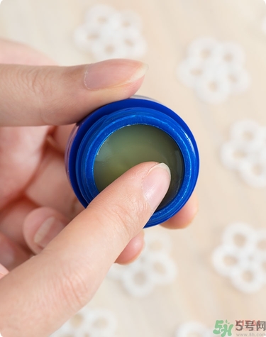 Blistex碧唇小藍(lán)罐好用嗎？怎么用？