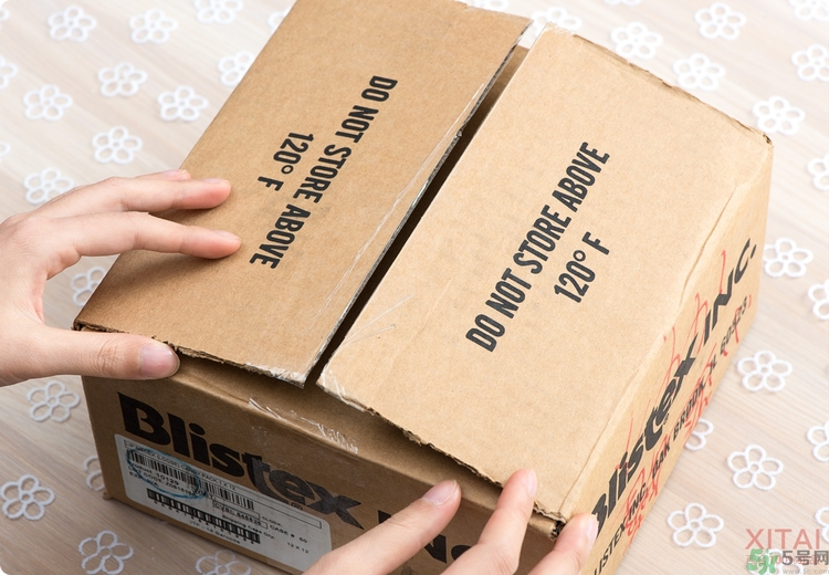 Blistex碧唇小藍(lán)罐好用嗎？怎么用？