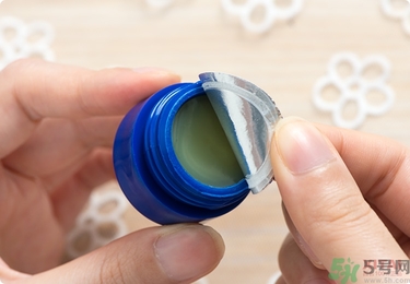 Blistex碧唇小藍(lán)罐好用嗎？怎么用？