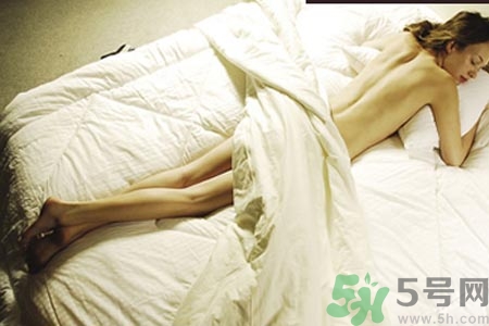 裸睡的弊端有哪些？裸睡需要注意什么？