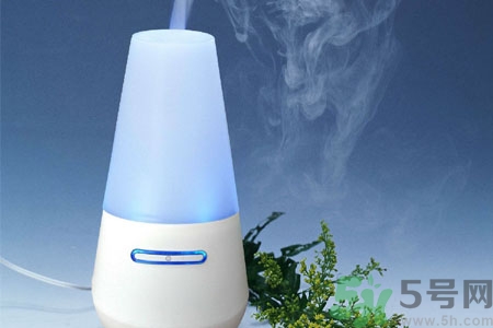 加濕器里可以加精油嗎？加濕器里可以加醋嗎？