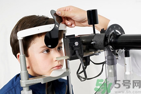 眼睛散光能治好嗎？眼睛散光的癥狀