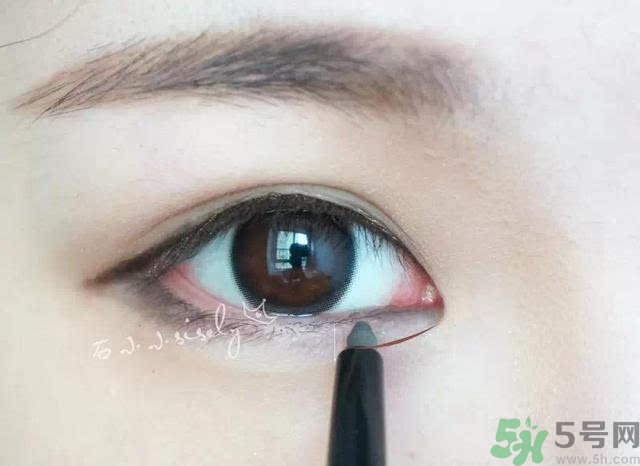 iu李智恩桃花妝怎么化？iu李智恩桃花妝怎么打造？