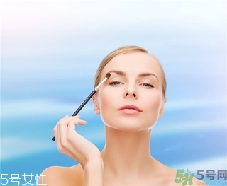 飄眉好不好？飄眉后痂掉了顏色很淡