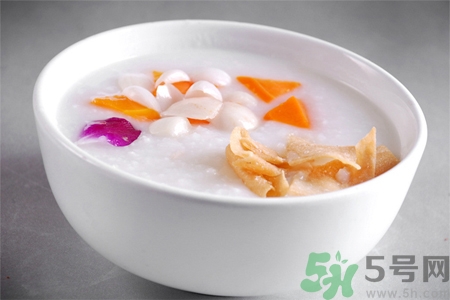 秋季吃什么滋陰潤肺？秋季女人養(yǎng)生滋陰潤肺湯譜