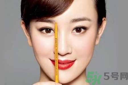 ?眉毛上可以涂生發(fā)液?jiǎn)?？眉毛涂生發(fā)水有副作用嗎？