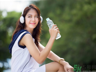 多吃堿性食物能讓酸性體質(zhì)改變嗎 多吃堿性食物能讓酸性體質(zhì)改變嗎