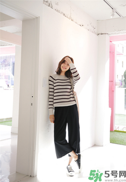 闊腿褲配什么鞋子好看？穿闊腿褲配什么鞋子？