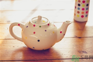 喝溫開(kāi)水可以減肥嗎？喝溫開(kāi)水有什么好處？