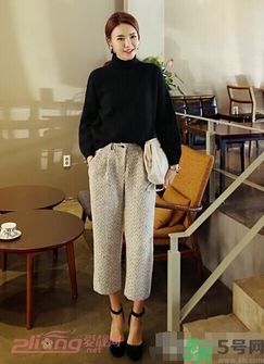 闊腿褲配什么鞋子好看？穿闊腿褲配什么鞋子？