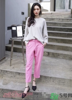 闊腿褲配什么鞋子好看？穿闊腿褲配什么鞋子？