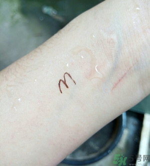 愛麗小屋眼線筆怎么樣？愛麗小屋眼線筆好用嗎？