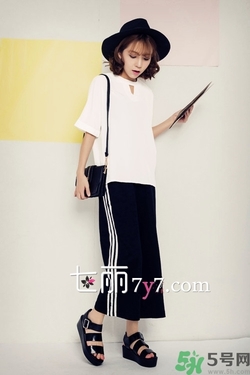 闊腿褲配什么鞋子好看？穿闊腿褲配什么鞋子？