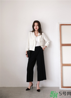 闊腿褲配什么鞋子好看？穿闊腿褲配什么鞋子？