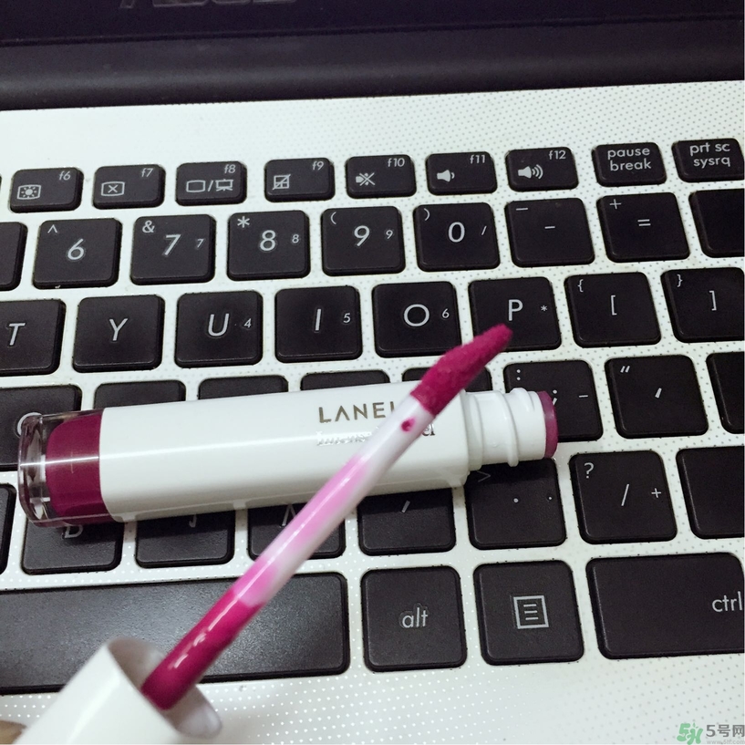 蘭芝漆光溢彩唇部啫喱多少錢?蘭芝漆光溢彩唇部啫喱價格 蘭芝漆光溢彩唇部啫喱多少錢?蘭芝漆光溢彩唇部啫喱價格