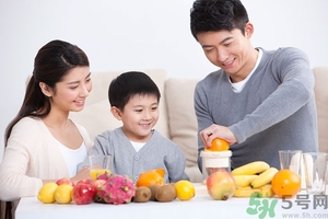 喝石榴汁有什么好處?石榴汁的功效與作用 喝石榴汁有什么好處?石榴汁的功效與作用