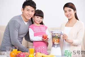 喝石榴汁有什么好處?石榴汁的功效與作用 喝石榴汁有什么好處?石榴汁的功效與作用