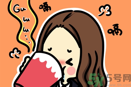 ?引起打嗝的原因是什么？寶寶打嗝不止怎么辦？