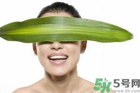 黑眼圈是怎么形成的？黑眼圈是什么原因引起的？