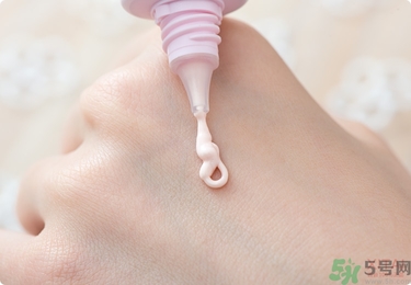 sofina蘇菲娜妝前乳是隔離嗎？蘇菲娜妝前乳防曬嗎？