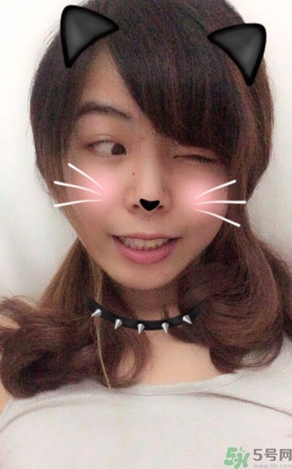 蘭芝漆光溢彩唇部啫喱怎么樣? 蘭芝漆光溢彩唇部啫喱怎么樣?